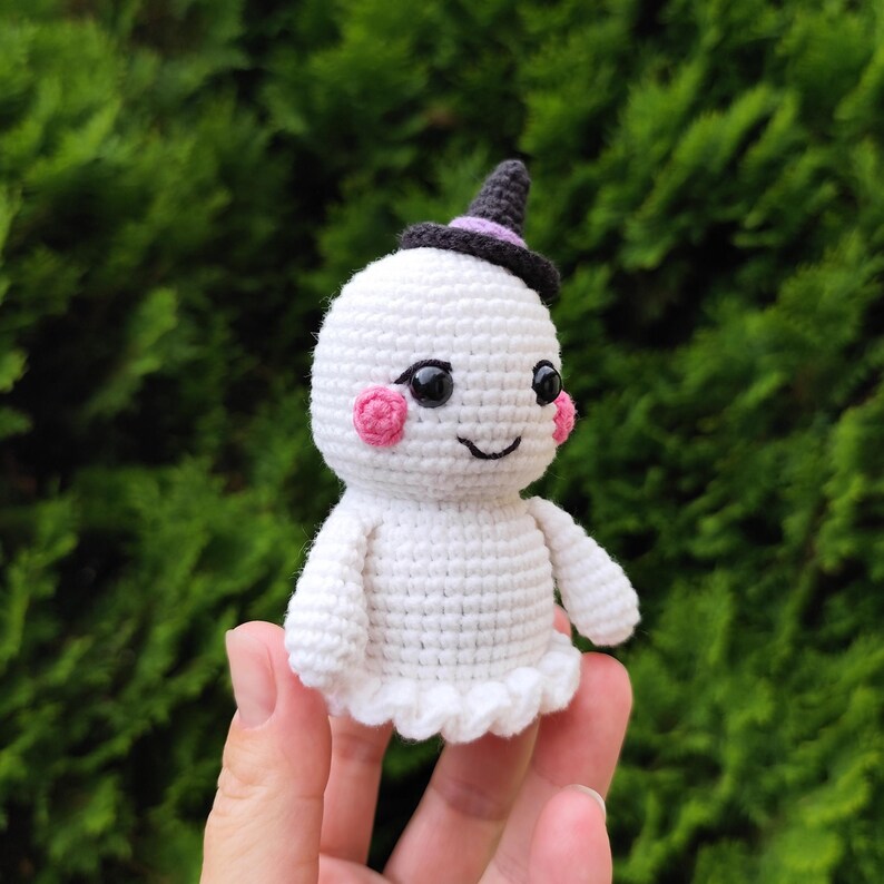 Cute ghost Crochet Pattern