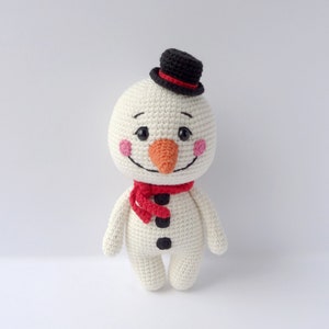 cute snowman crochet pattern