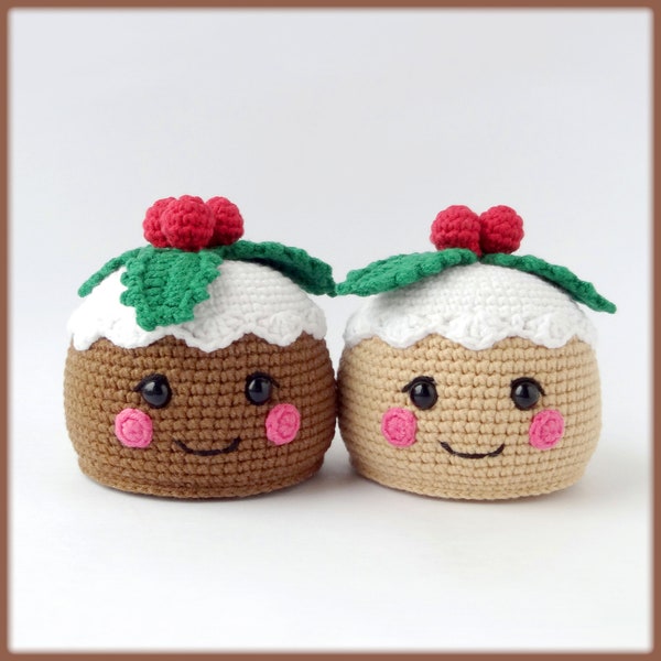 Christmas Pudding with holly leaves and berries Amigurumi Crochet Pattern