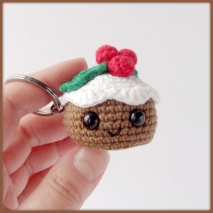 Christmas pudding keychain Crochet Pattern