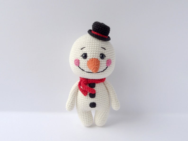 crochet amigurumi snowman pattern