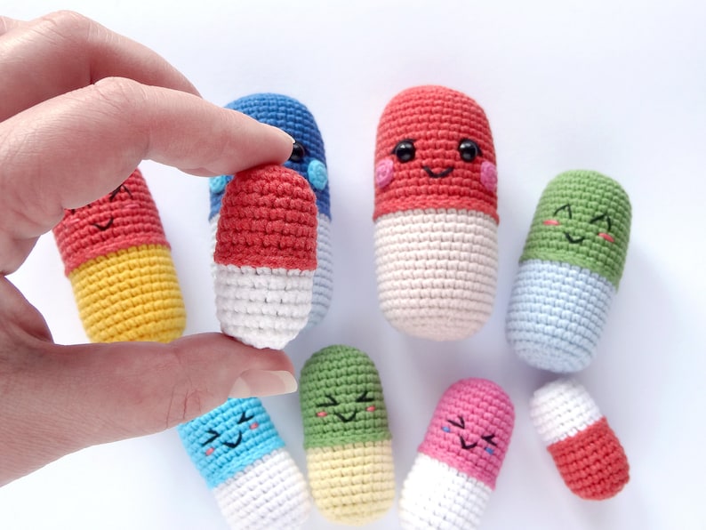 pill crochet pattern