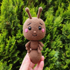 Patrón de crochet para Arcus la hormiga: tutorial en PDF del insecto amigurumi