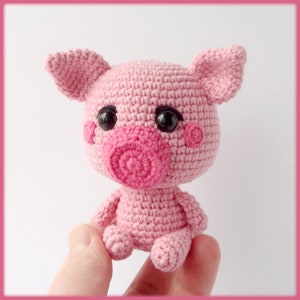 Cute amigurumi pig Crochet Pattern