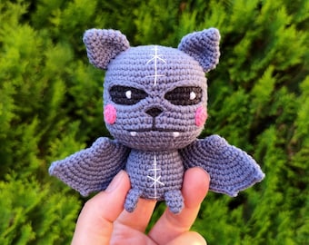 Spooky bat Crochet Pattern - Halloween amigurumi bat PDF tutorial