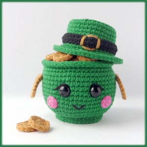Crochet Pattern Amigurumi Pot of Gold and Leprechaun Hat, crochet pot of gold pattern, pot of gold amigurumi step-by-step crochet tutorial