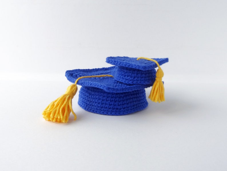 Crochet graduation hat pdf pattern
