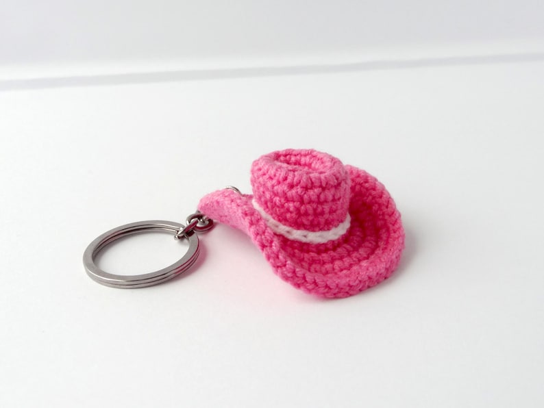 Cowgirl hat keychain easy crochet pattern