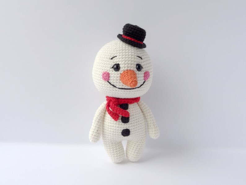 Christmas snowman amigurumi pattern