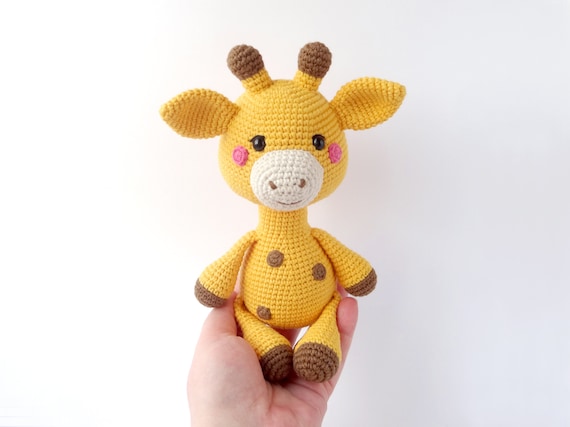 ジョージ・ザ・ジラフのかぎ針編みパターン - 編みぐるみ動物のPDF