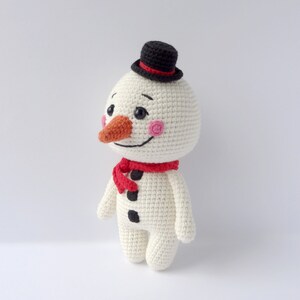 crochet pattern snowman amigurumi