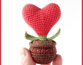 Heart in a pot Crochet Pattern – Valentines Day decor PDF tutorial