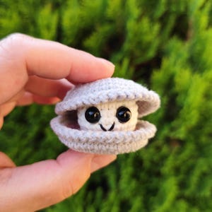 Clam with Pearl Crochet Pattern - amigurumi PDF tutorial