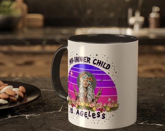 Inner Child Keramikbecher: Zeitloses Design, lustige Kaffeetasse
