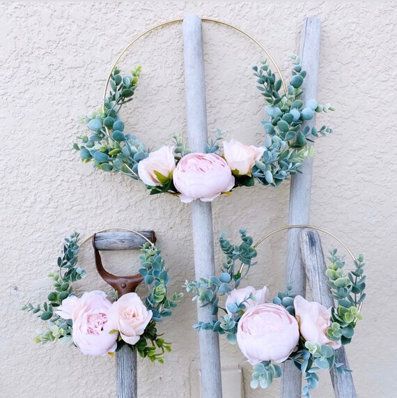 bridesmaid wreath bouquet