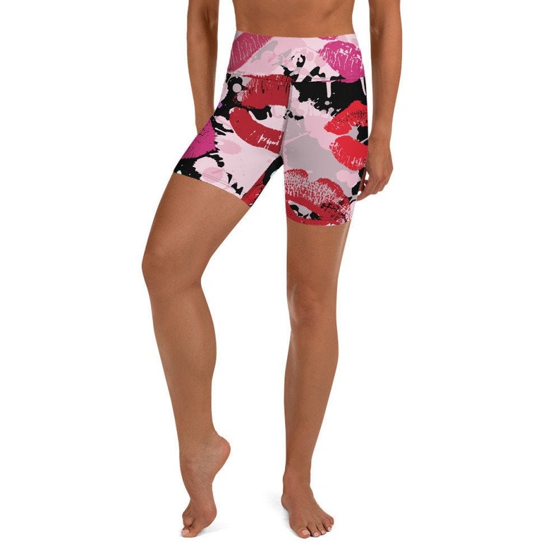 Kisses Lipstick Print Abstract Yoga Shorts