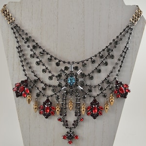 Stunning Vintage Rhinestone statement Necklace