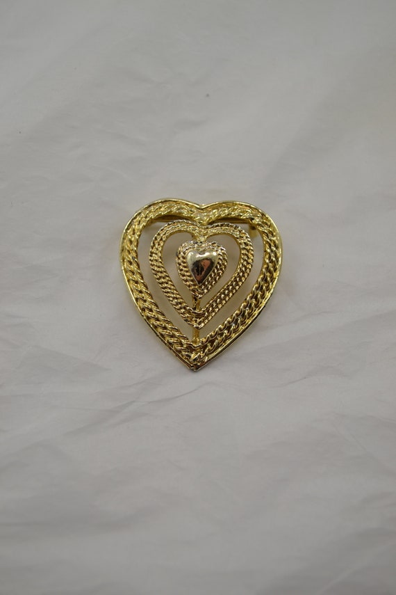 Vintage Gold Tone Signed GERRY'S Heart Brooch Pen… - image 2