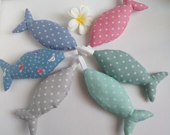 Jouet pour chaton personnalisé en forme de poisson avec clochette - multicolore, le choix est vôtre!