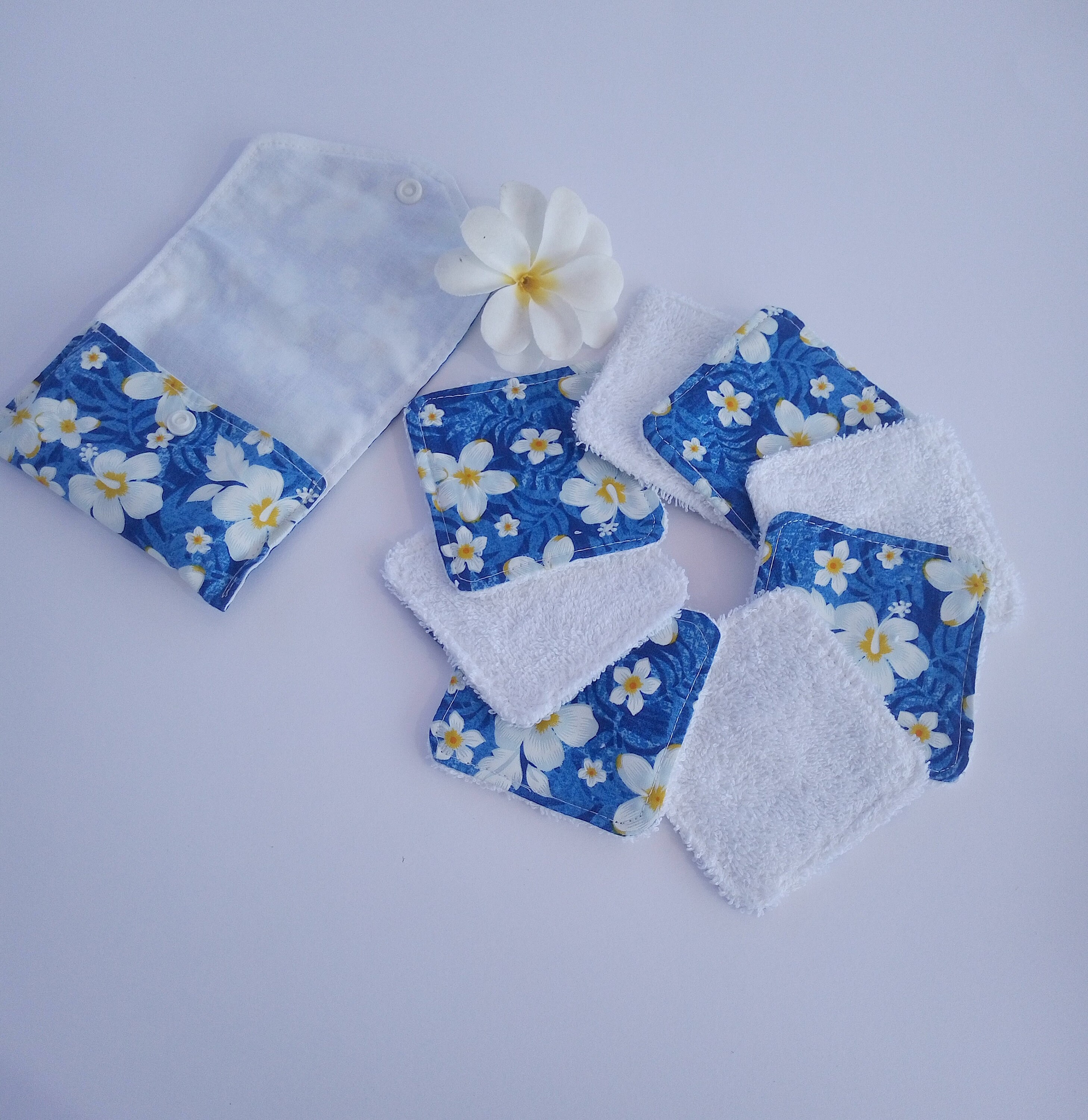 Washable Cleansing Wipes With Pouch