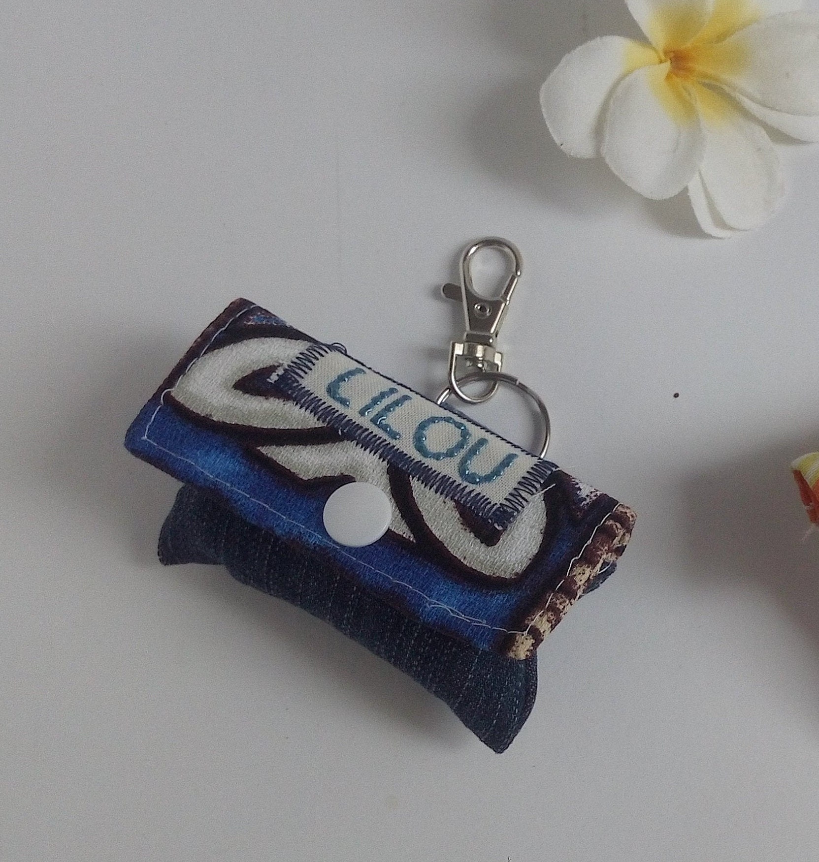 Distributeur de Sacs à Crottes Personnalisé