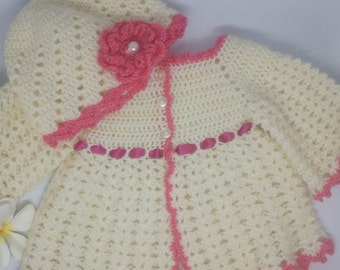 Layette birth girl with crochet cap