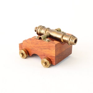 Antique Naval Cannon Model, Vintage English Naval Cannon Model, Pirate Brass Cannon Model, Nautical Cannon, Maritime Decor, Colonial Decor