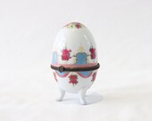 Vintage Porcelain Egg wih Flowers, Porcelain Trinket Box, Hand Painted Porcelain Egg, Collectible Egg Box, Faberge Style Egg, Porcelain Egg
