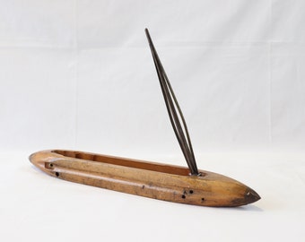 Collectable Vintage Wooden Flying Shuttle