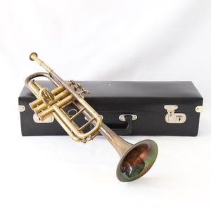 Antique Trumpet, Brass Trumpet, Cherry Bright Trumpet, Antique Instruments, Trumpet Case, Black Leather Case, Wind Instruments, Gift for Him