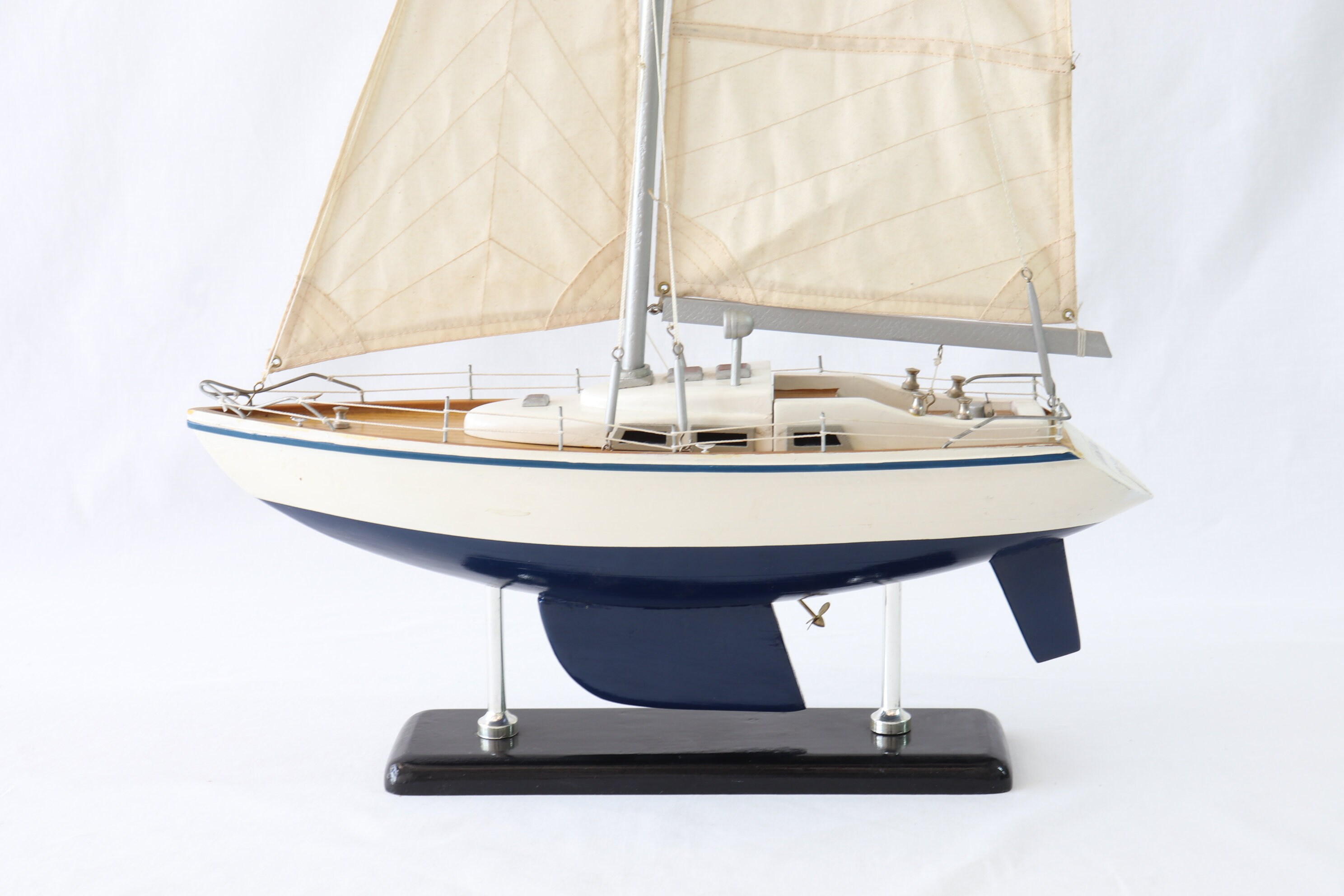 アナコンダ NRV KDY ヨット、木製ヨット模型、木製セーリング
