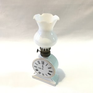 Porzellan Öl Lampe, Antike Öl Lampe, Porzellan Ölbrenner, Öl Lampenbrenner, Öl Lampe Schornstein, Weiße Porzellan Lampe, Einzigartige Wohn Dekor, Geschenk