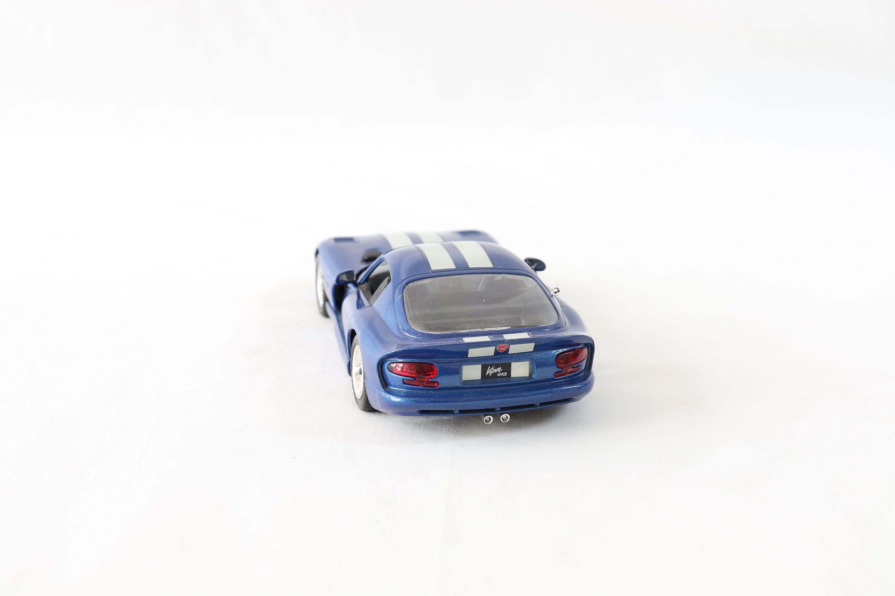 Dodge Viper GTS Coupe 1996, Bburago Car, Diecast Cars 1 24