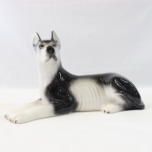 Siberian Husky Figurine, Siberian Husky Gifts, Husky Statue, Husky Sculpture, Vintage Porcelain Figurine, Husky Mom, Porcelain Dog Figurine