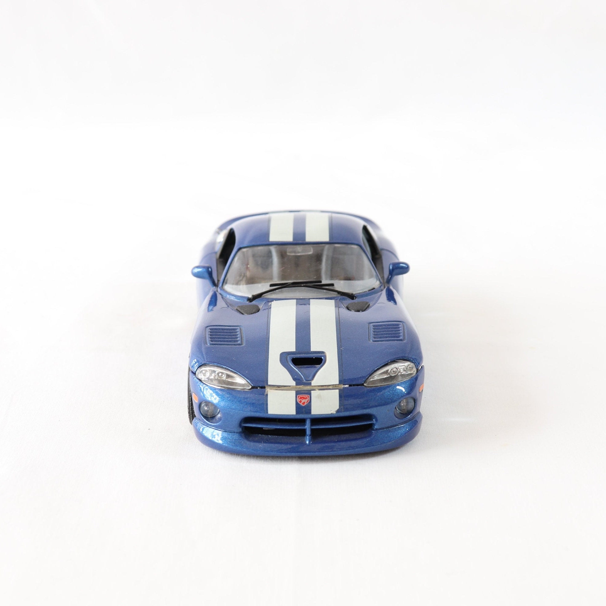 1996年式ダッジ・バイパーGTSクーペ、ブラーゴカー、1/24スケールダイ