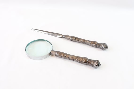New Victorian Style Silver Letter Opener & Memo Pad Holder Desk Set New Victorian Style Silver Letter Opener & Memo Pad Holder Desk Set