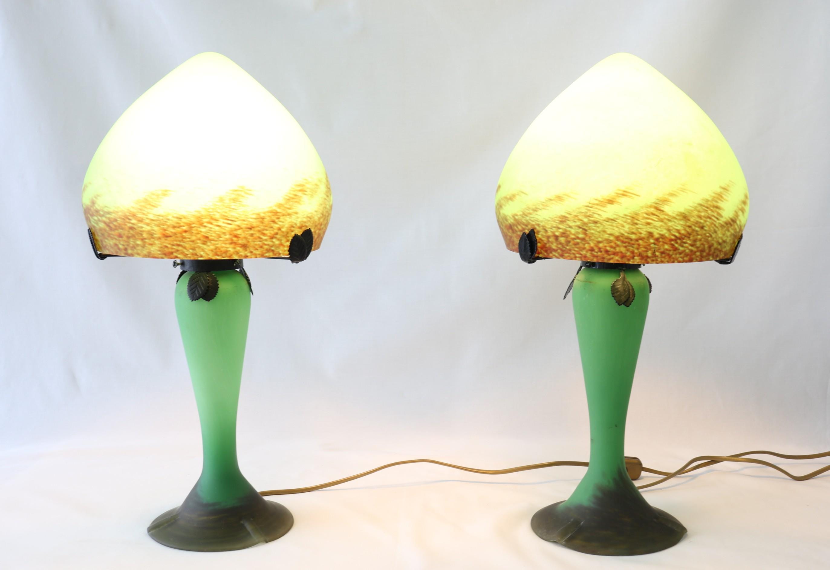 Lampe champignon verre soufflé ronde et rétro de style nordique
