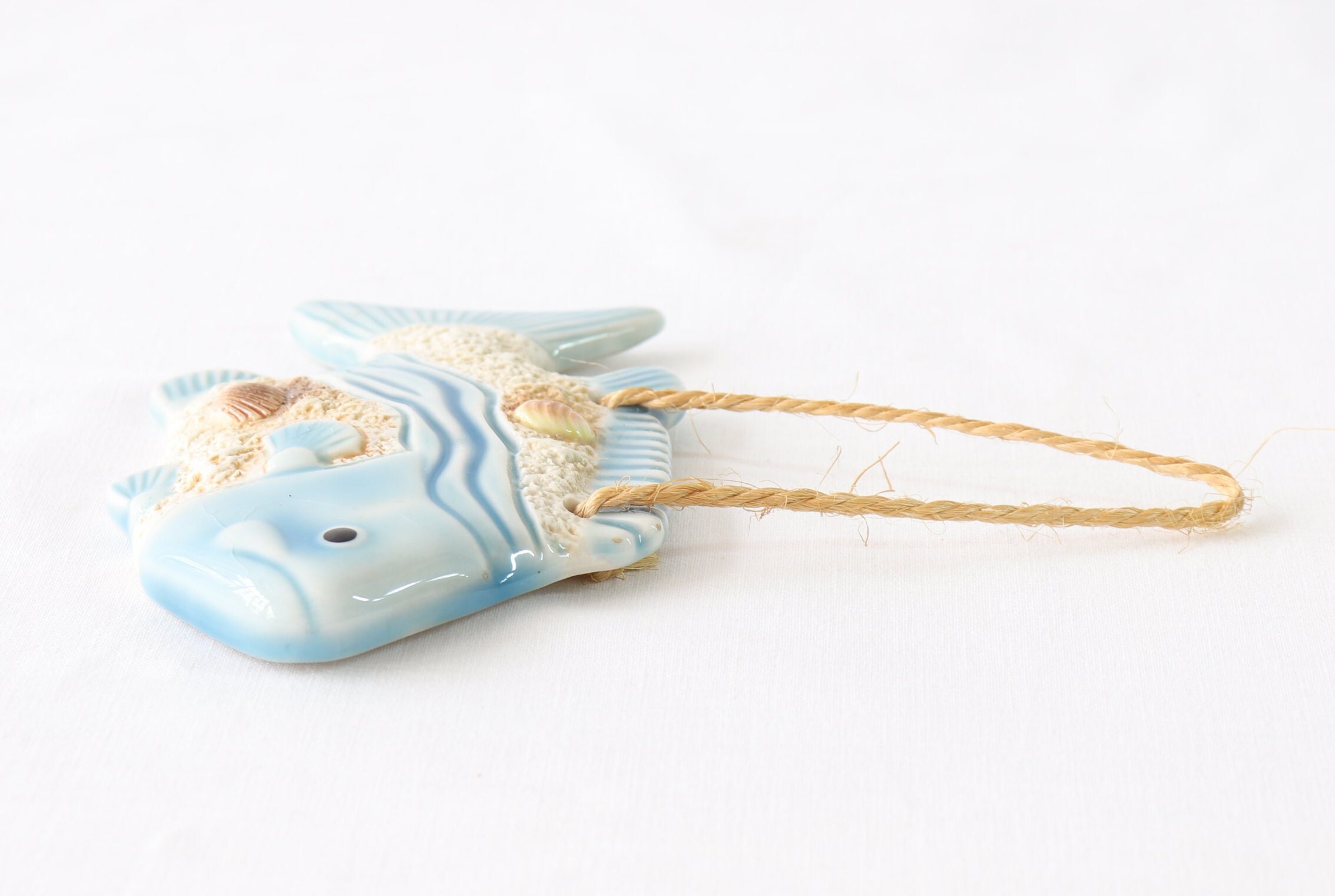 魚　陶器製　壁飾り 楽天市場】魚（素材（インテリア）陶器・磁器）（インテリア小物