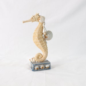 Handmade Seahorse Figurine, Hippocampus, Seahorse Decor, Seahorse Statue, Seahorse Sculpture, Seashell Decor, Seashell Gifts, Nautical Decor