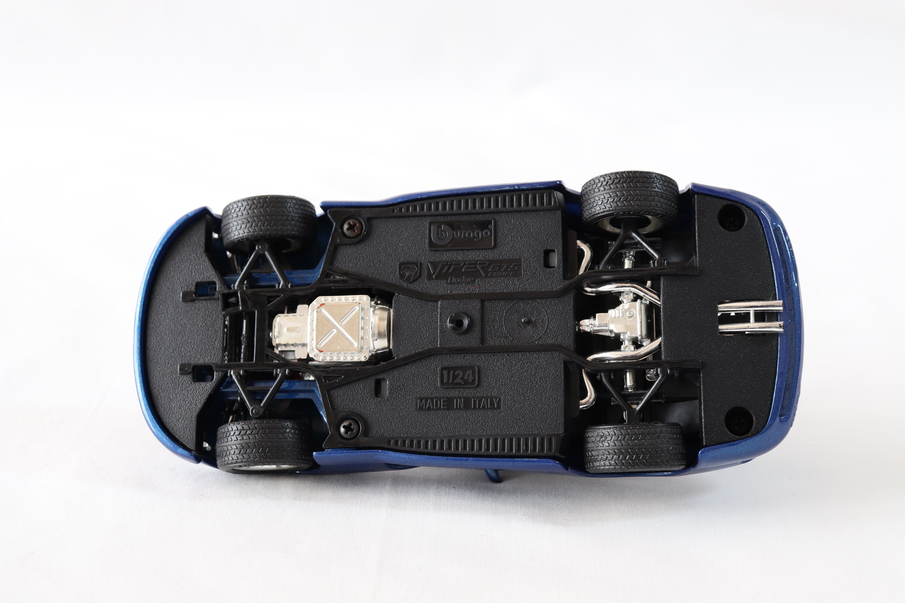 1996年式ダッジ・バイパーGTSクーペ、ブラーゴカー、1/24スケールダイ