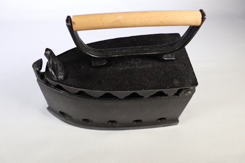 Antique Charcoal Iron Cast Iron Charcoal Antique Sad Iron Etsy