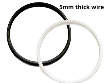 Traumfänger Creole, Weiß und Schwarz, Drahtstärke 5 mm, Makramee Ring mit Messing überzogen, Traumfänger, DIY Ringe