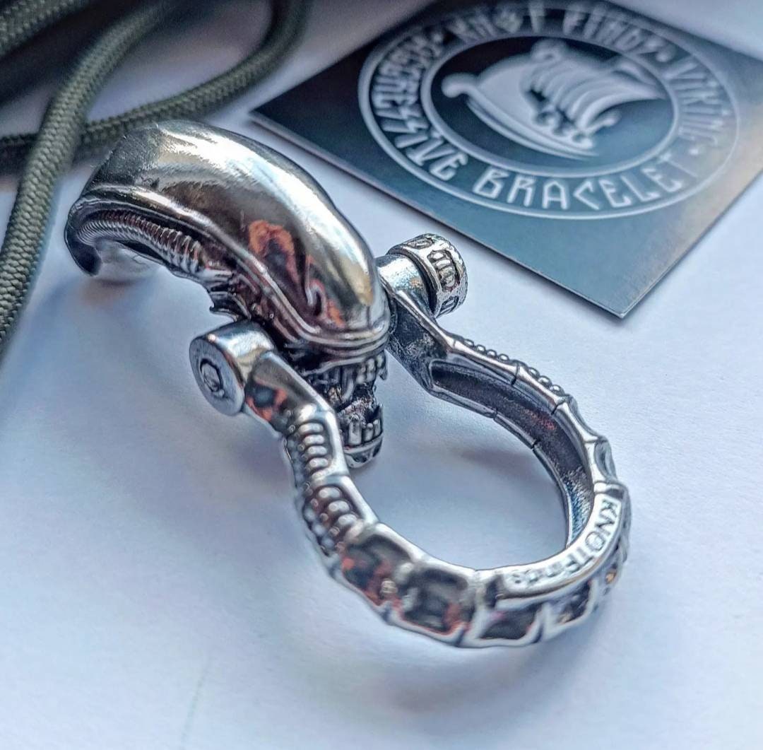 Steel paracord ALIEN shackle. Xenomorph. Beads for paracord weaving, viking style. viking jewelry, manual casting