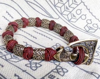Instruction for the weaving paracord bracelet. Viking jewelry. Mens accessories. DIY gift. Tutorials weaving.
