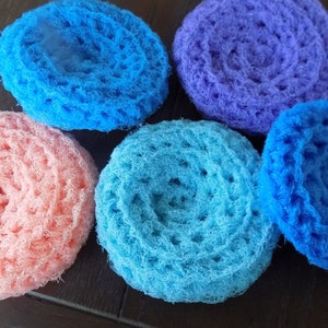 Nylon Net Dish Scrubbies: Double Layered, Assorted Colors (Set of 5)