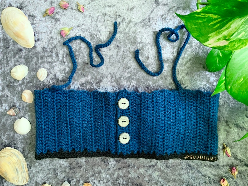 Crop Top Crow Crochet Top blue