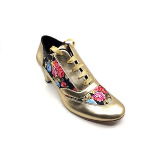 Movimiento Practica Floral Gold Patent Leather and Flower Pattern Handmade Women&#39;s Argentine Tango Practice Shoe - MOVW486