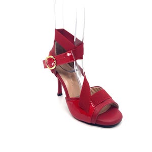 Movimiento Sol Cerquides - Prima Red Elastic Strap Signature Women&#39;s Argentine Tango Shoe - MOVW416