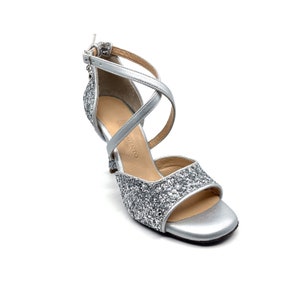 Movimiento Tijera Silver Handmade Women&#39;s Argentine Tango Shoe - MOVW345