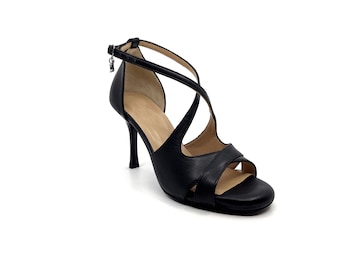 Movimiento Salida Black Leather Handmade Women&#39;s Argentine Tango Shoe - MOVW062
